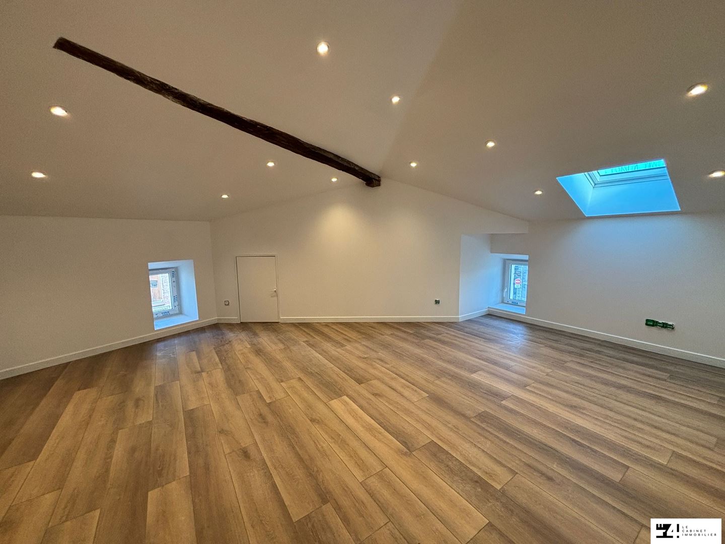 Agence immobilière de LE 4 LE CABINET IMMOBILIER